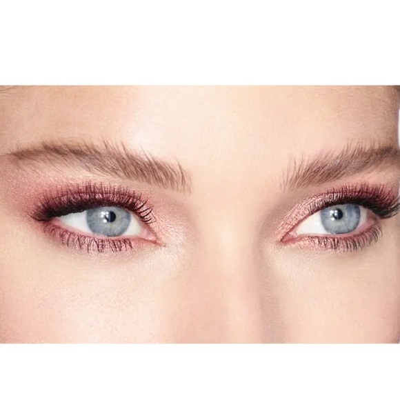 Eyes to Mesmerise Cream Eyeshadow
CHARLOTTE TILBURY-Rose Gold - Picture 3 of 7